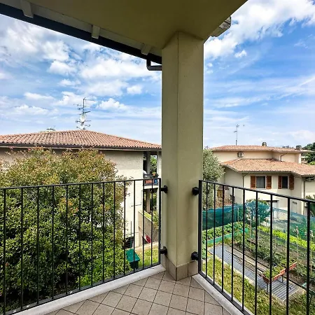 Lägenhet Gardappartamenti Costa Pool